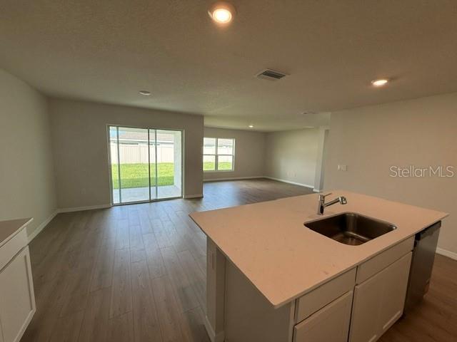 5731 Silver Moonlight Dr Property Photo 4