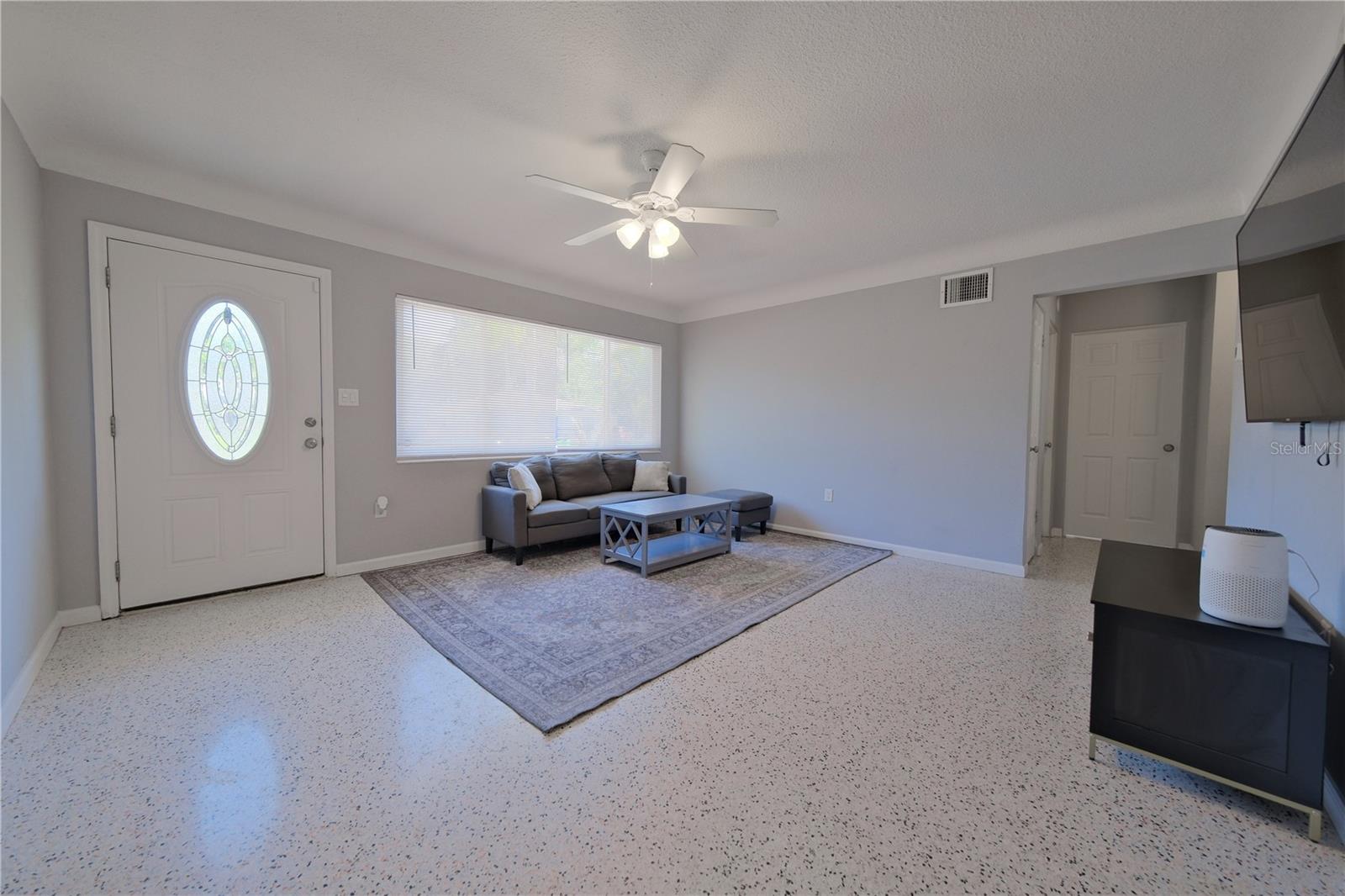 993 Gary St #a & B Property Photo 32