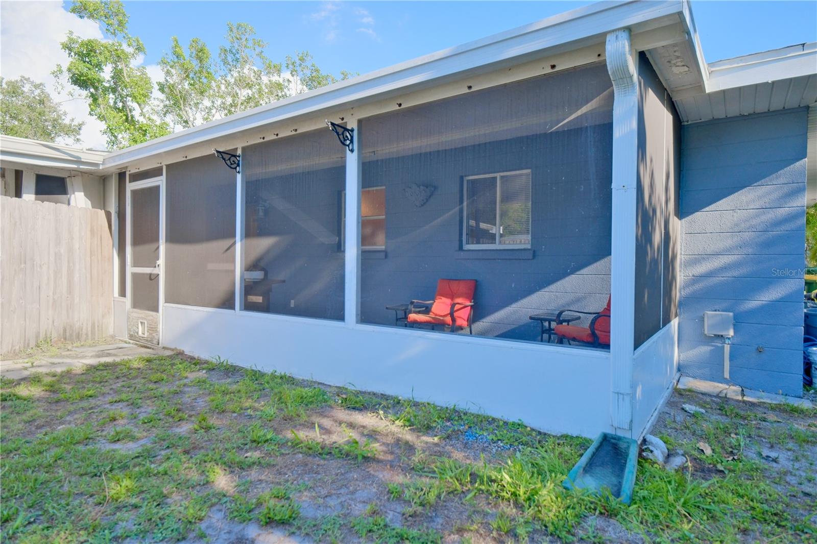 993 Gary St #a & B Property Photo 45