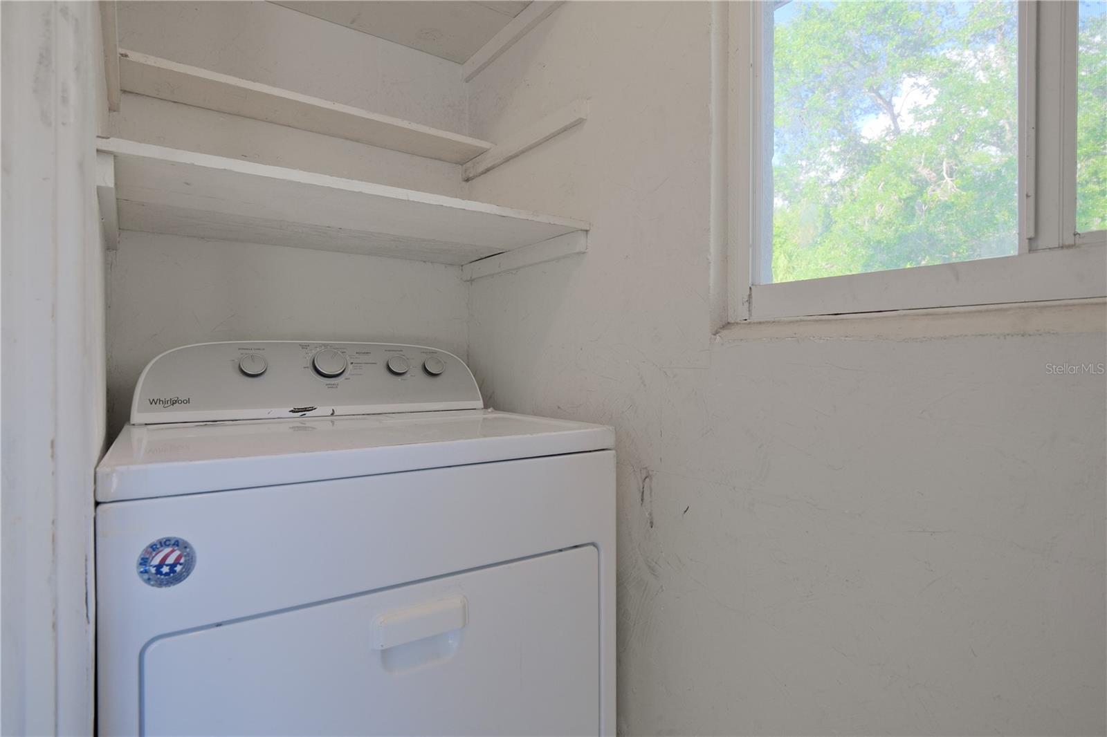 993 Gary St #a & B Property Photo 51