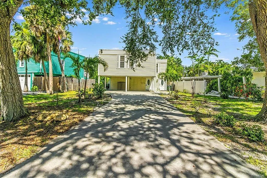 643 Calle De Peru Property Photo 1