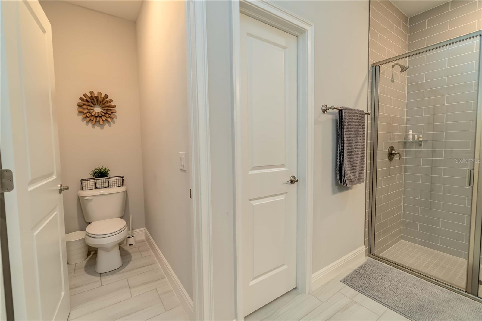 265 Annapolis Ln Property Photo 20