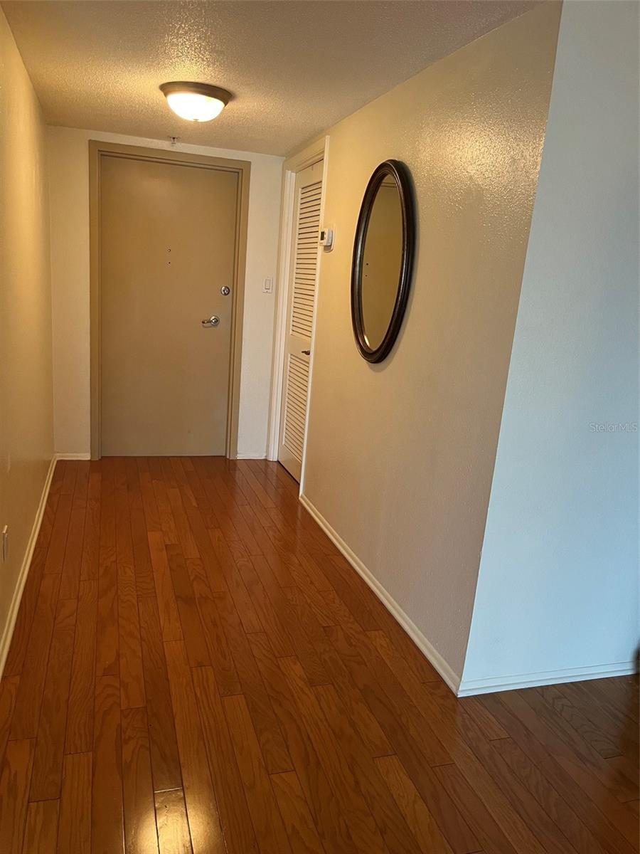 435 S Gulfstream Ave #206 Property Photo 7