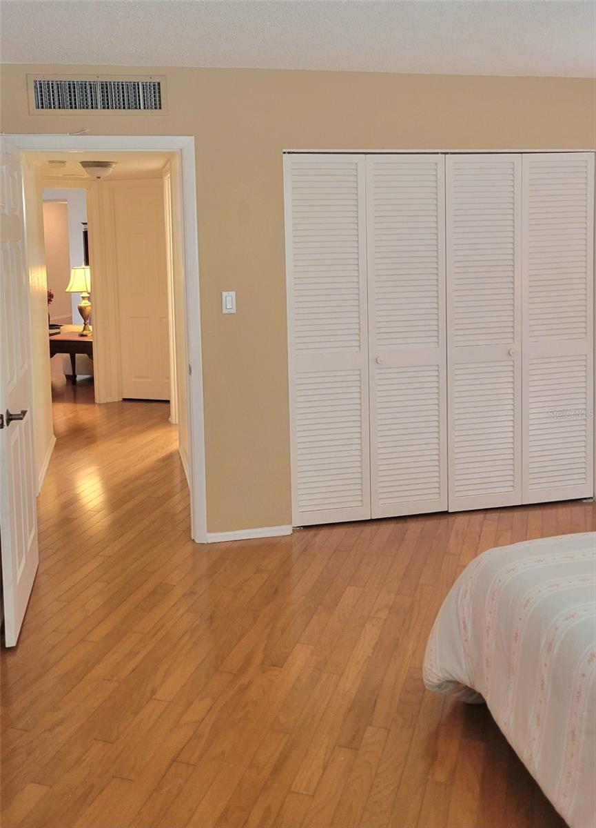 435 S Gulfstream Ave #206 Property Photo 17