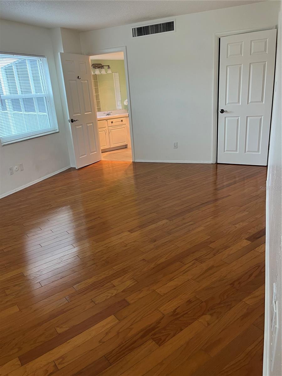 435 S Gulfstream Ave #206 Property Photo 23