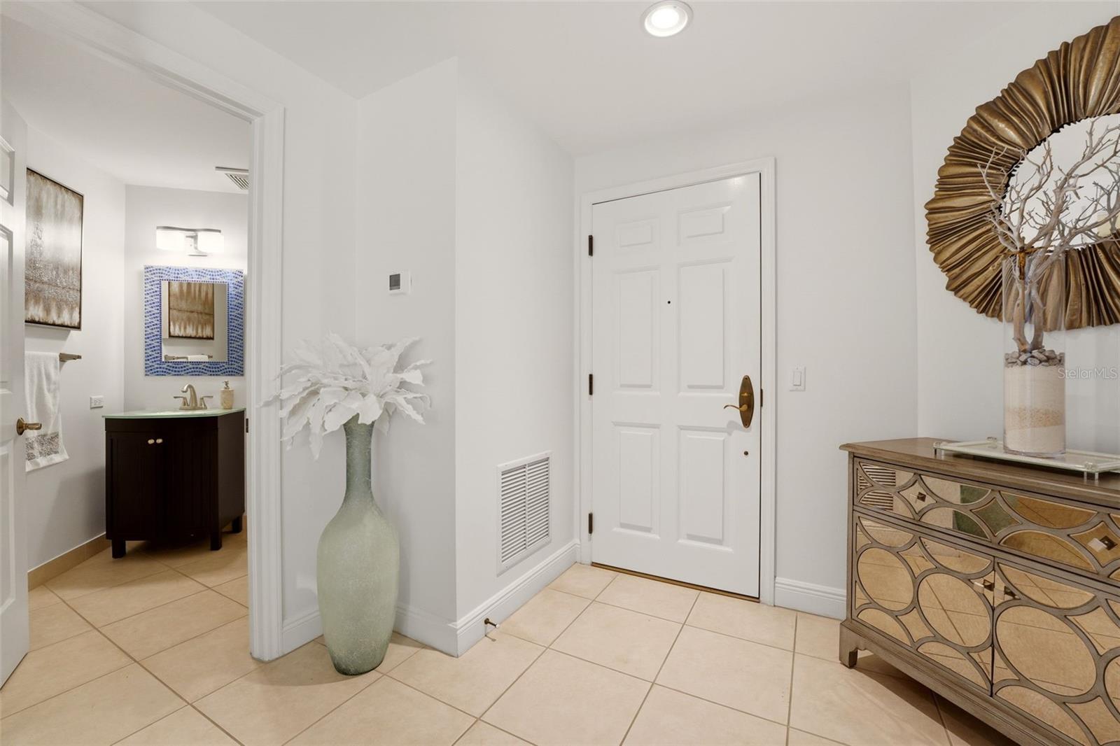 100 Central Ave #h716 Property Photo 5