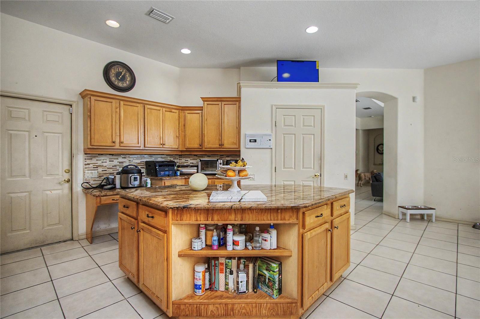 2114 Se 25th Loop Property Photo 10