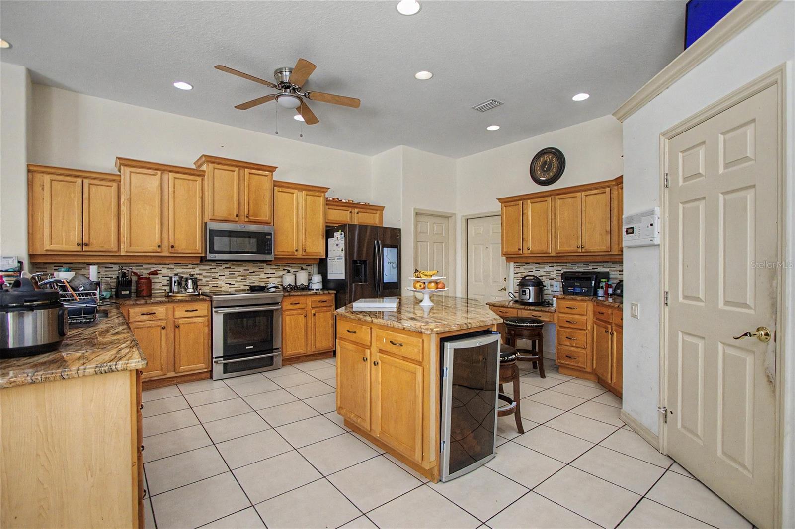 2114 Se 25th Loop Property Photo 12