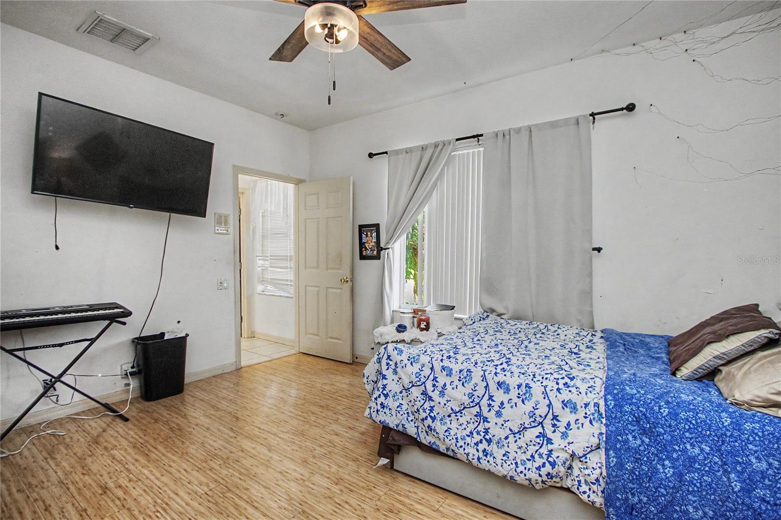 2114 Se 25th Loop Property Photo 18