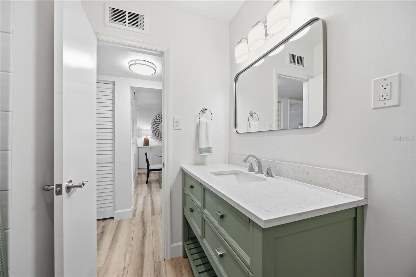 765 John Ringling Blvd #5 Property Photo 26