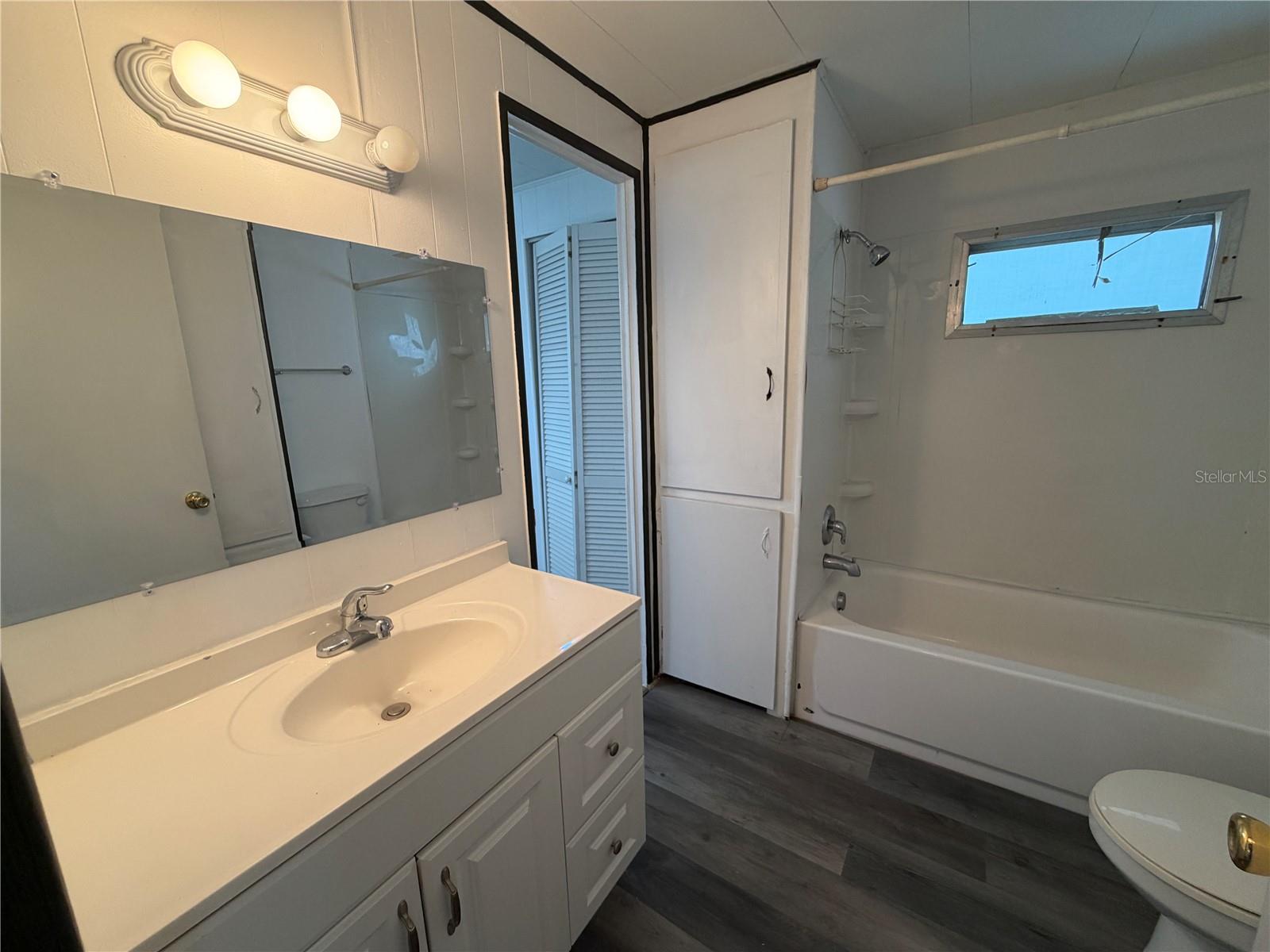 5221 Beechmont Ave Property Photo 29