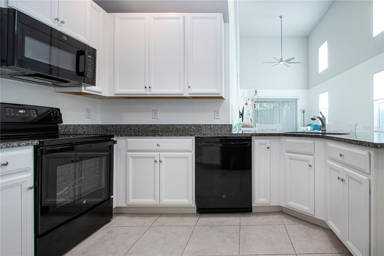 2120 Laceflower Dr Property Photo 26