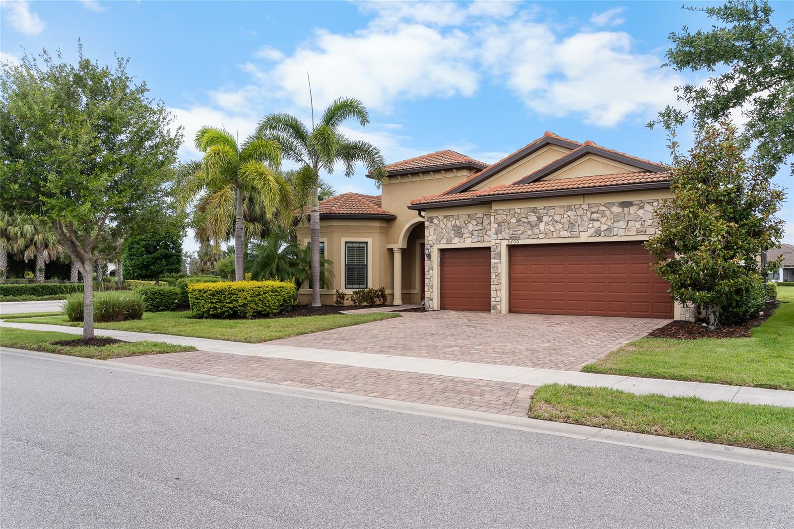 5700 Sweet Leaf Way Property Photo 32