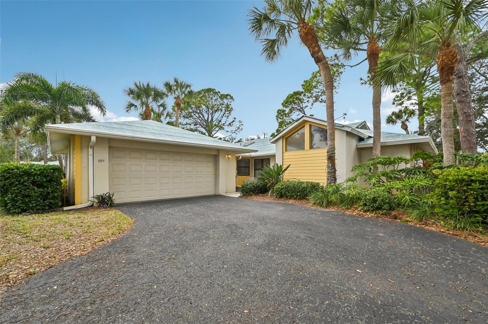 227 Southampton Dr #289 Property Photo 1