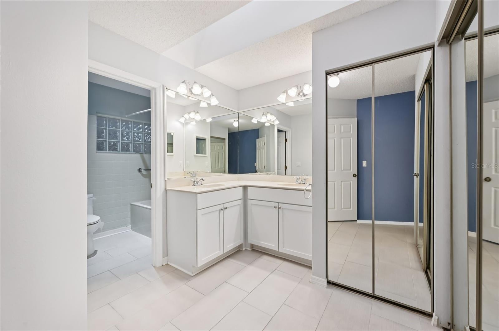 227 Southampton Dr #289 Property Photo 30