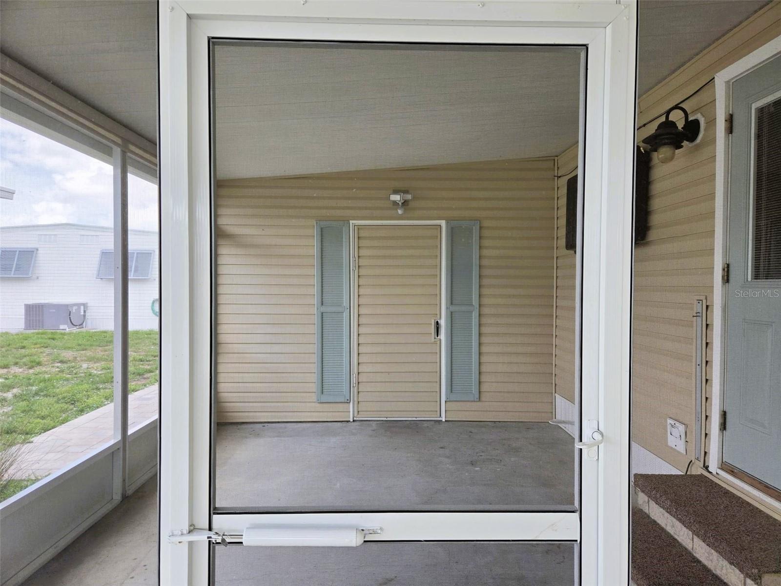 3227 Bayberry Ter Property Photo 6
