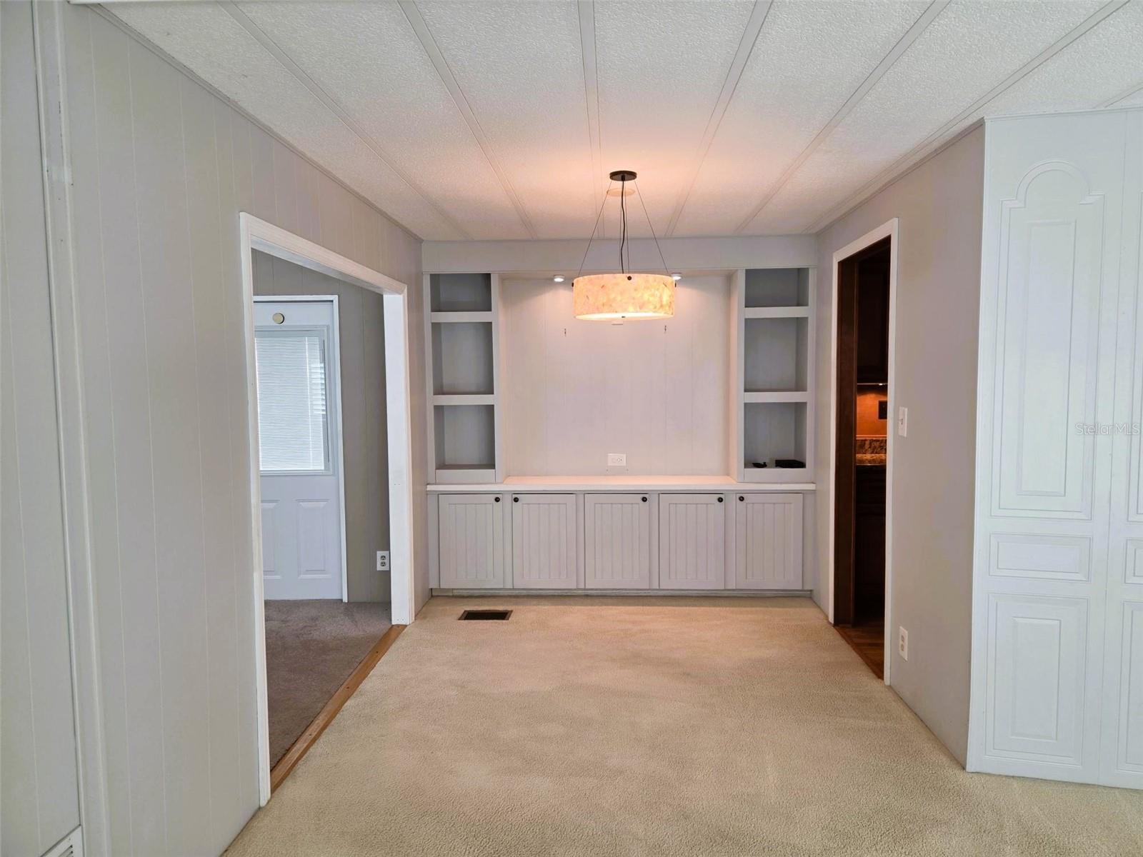 3227 Bayberry Ter Property Photo 12