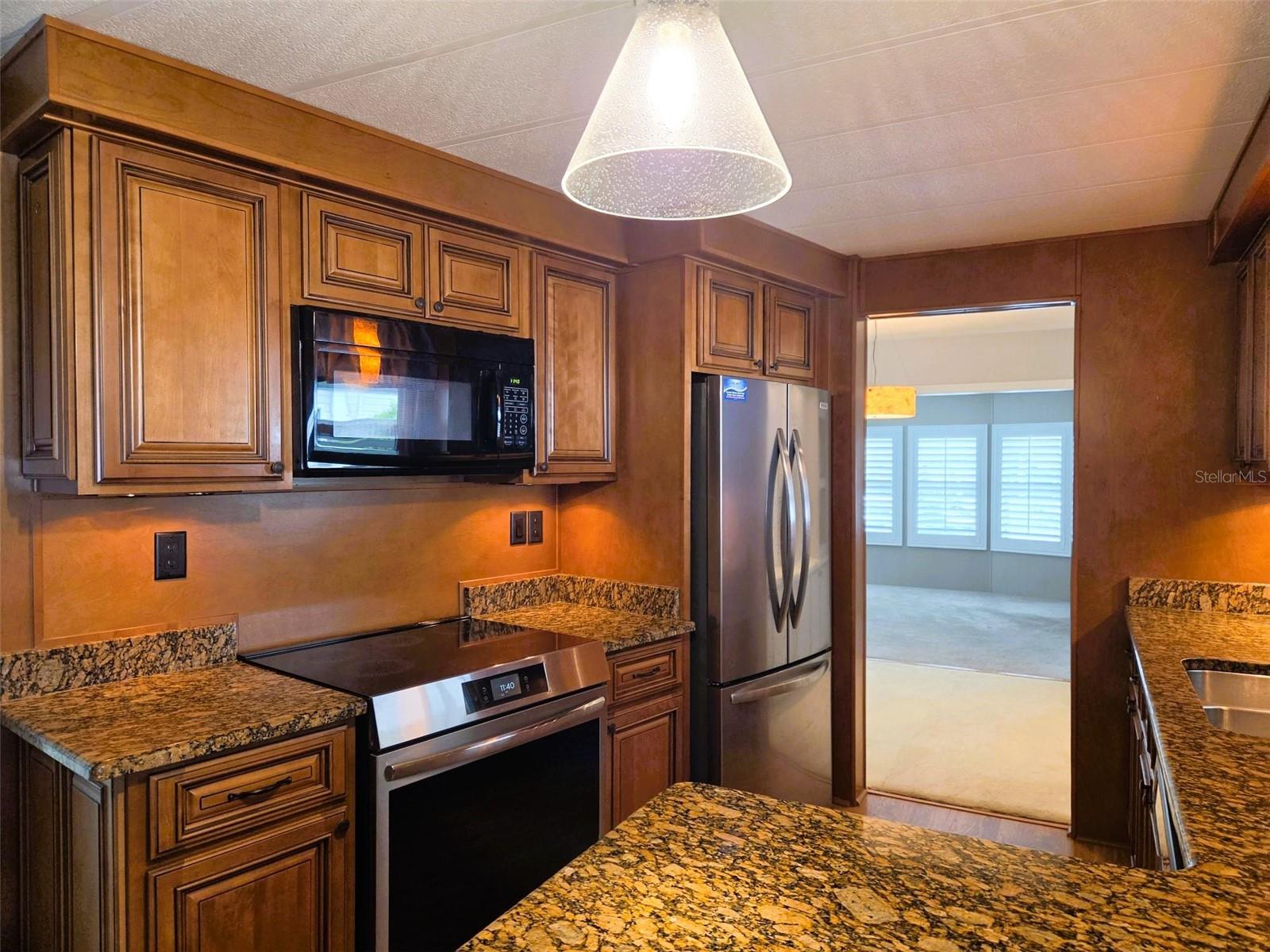 3227 Bayberry Ter Property Photo 15