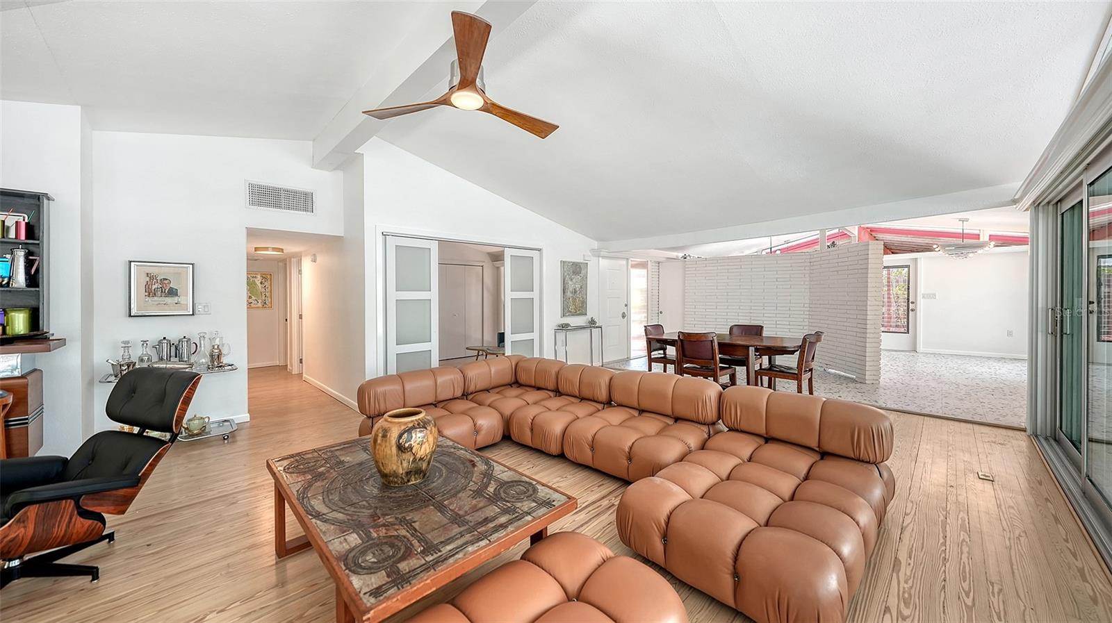 4830 Higel Ave Property Photo 14