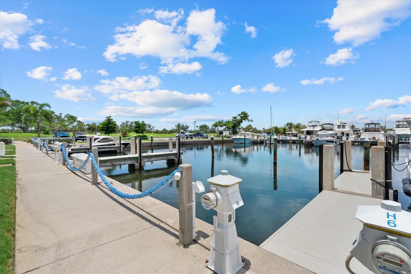2600 Harbourside Dr #h06 Property Photo 6