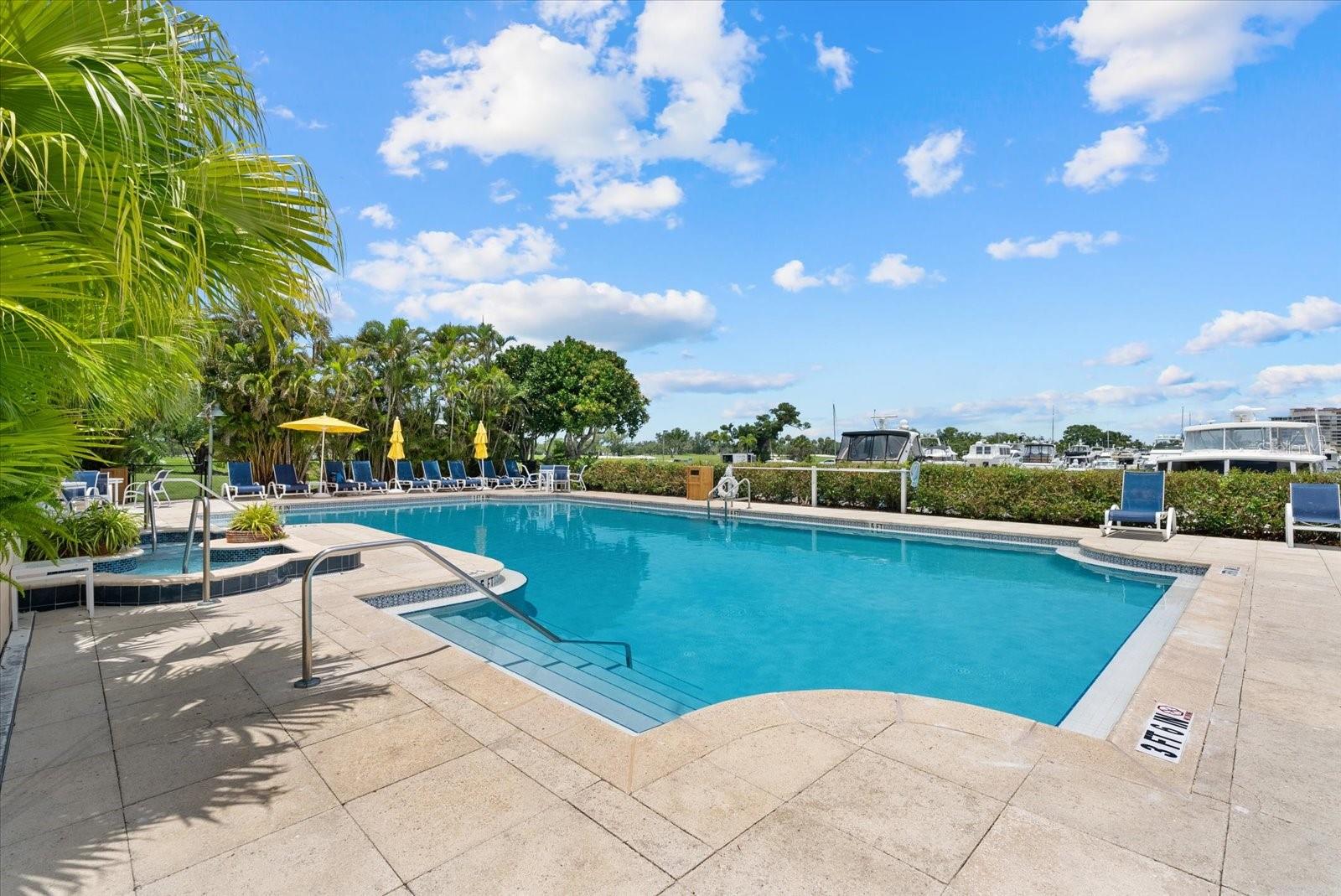 2600 Harbourside Dr #h06 Property Photo 24