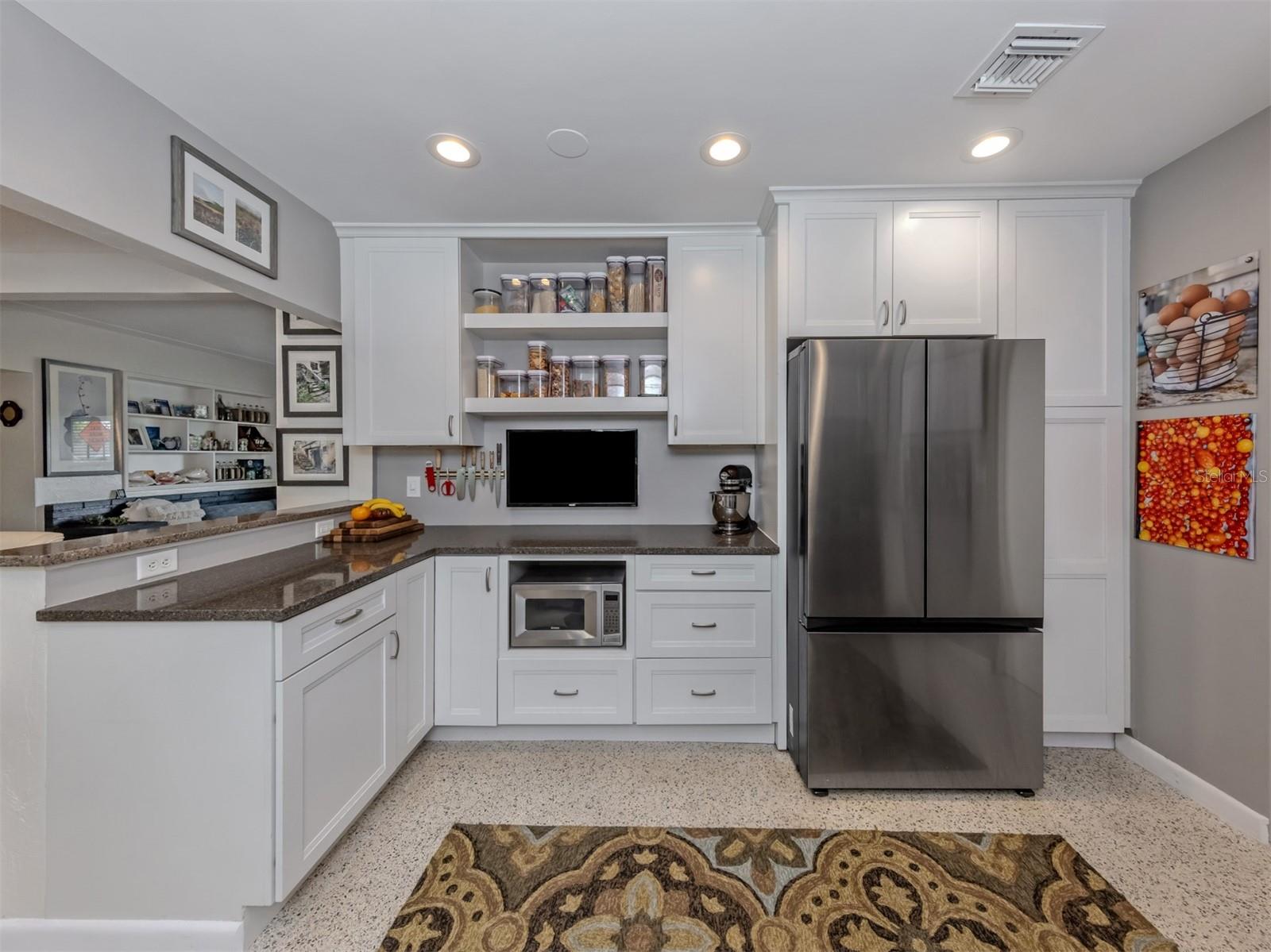 632 Park Dr Property Photo 10