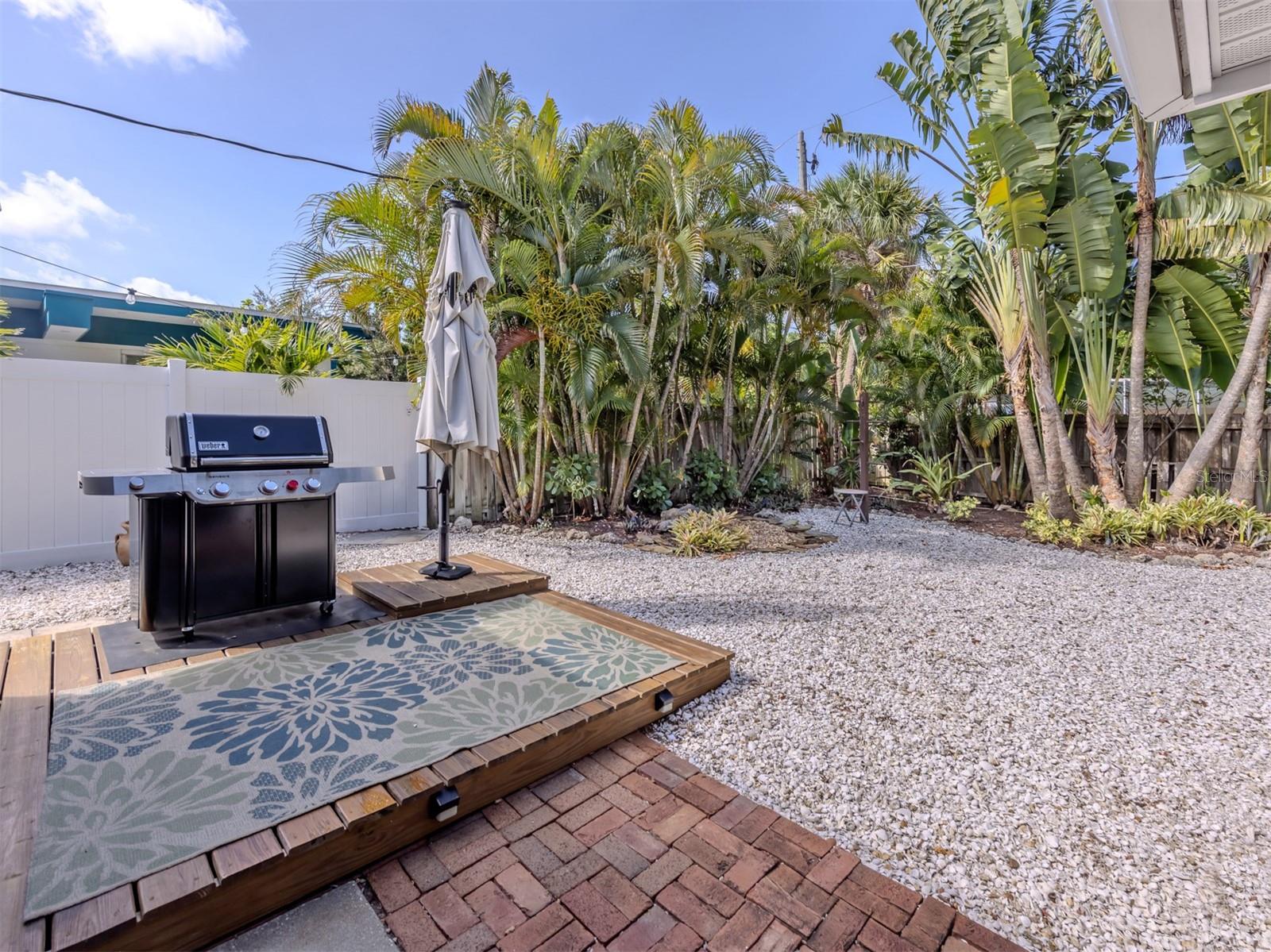 632 Park Dr Property Photo 23