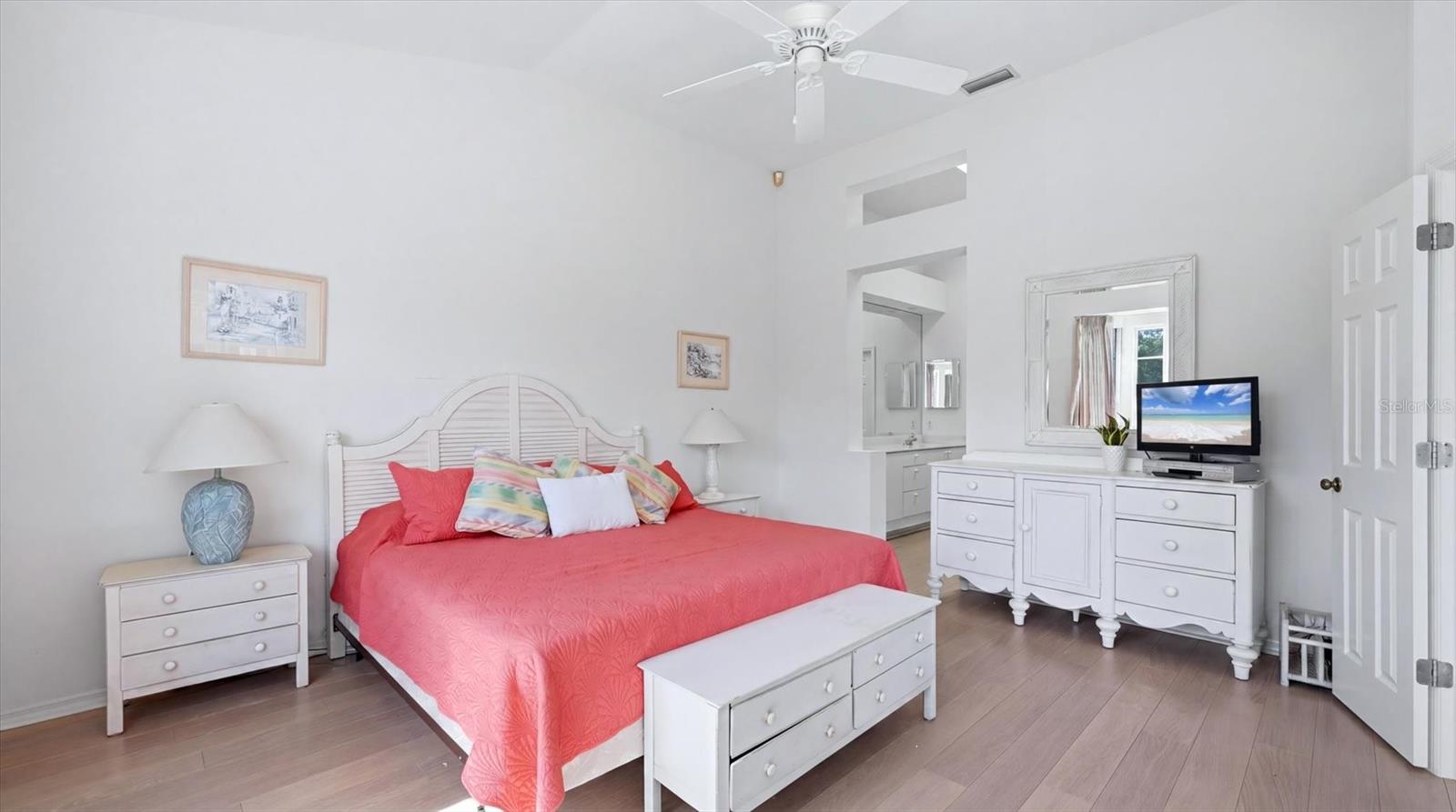 7706 Whitebridge Gln Property Photo 18