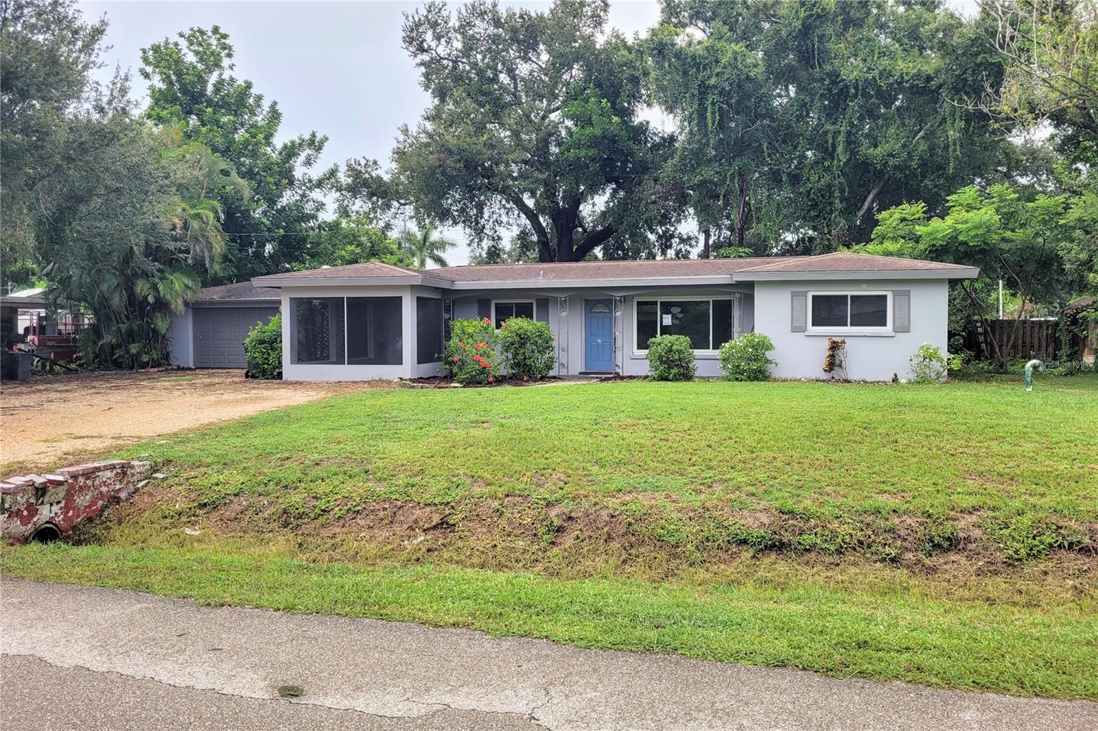 2928 Betty Dr Property Photo 1