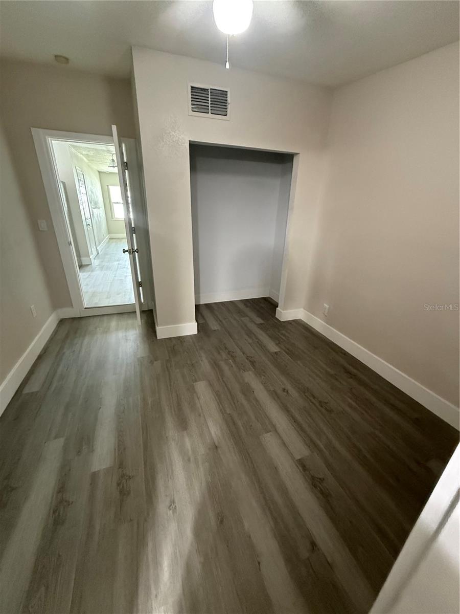 5612 Larimer Dr Property Photo 3