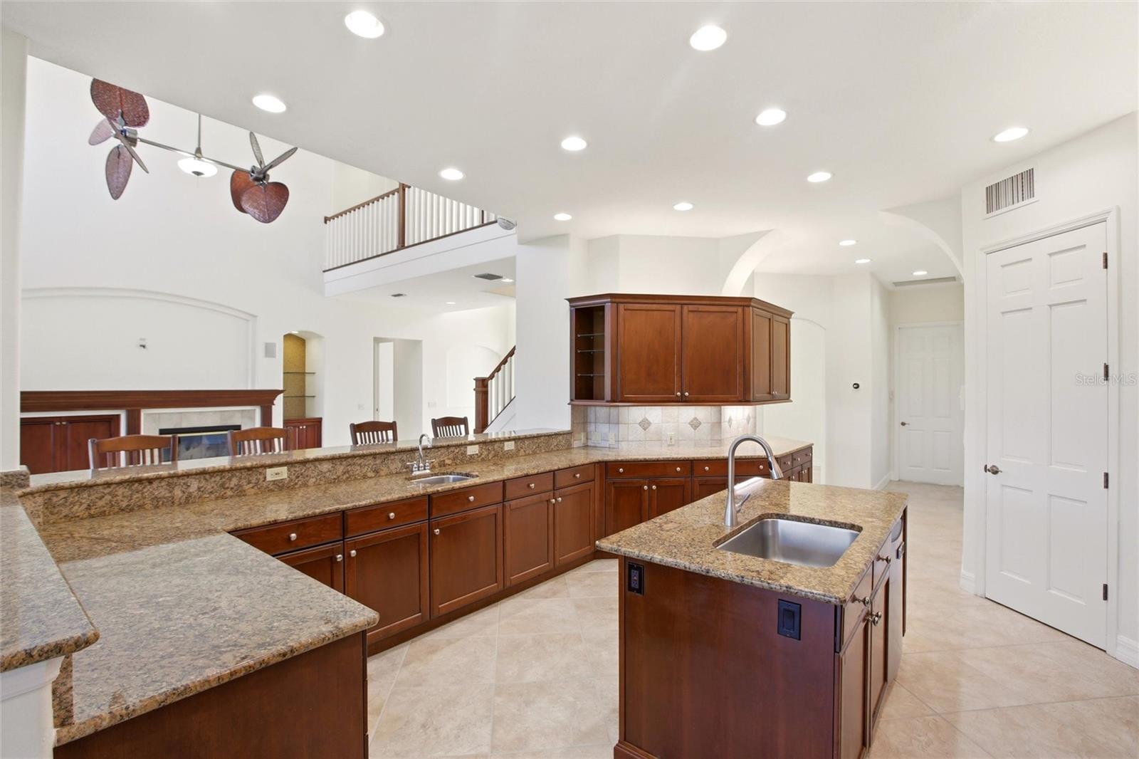 8417 Lone Eagle Way Property Photo 12