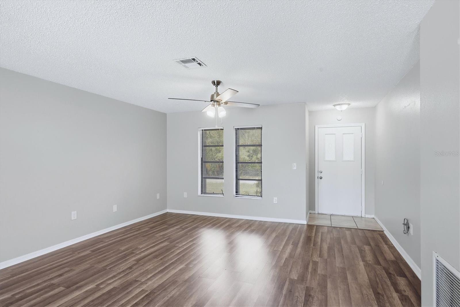 4850 Brickell Dr Property Photo 8