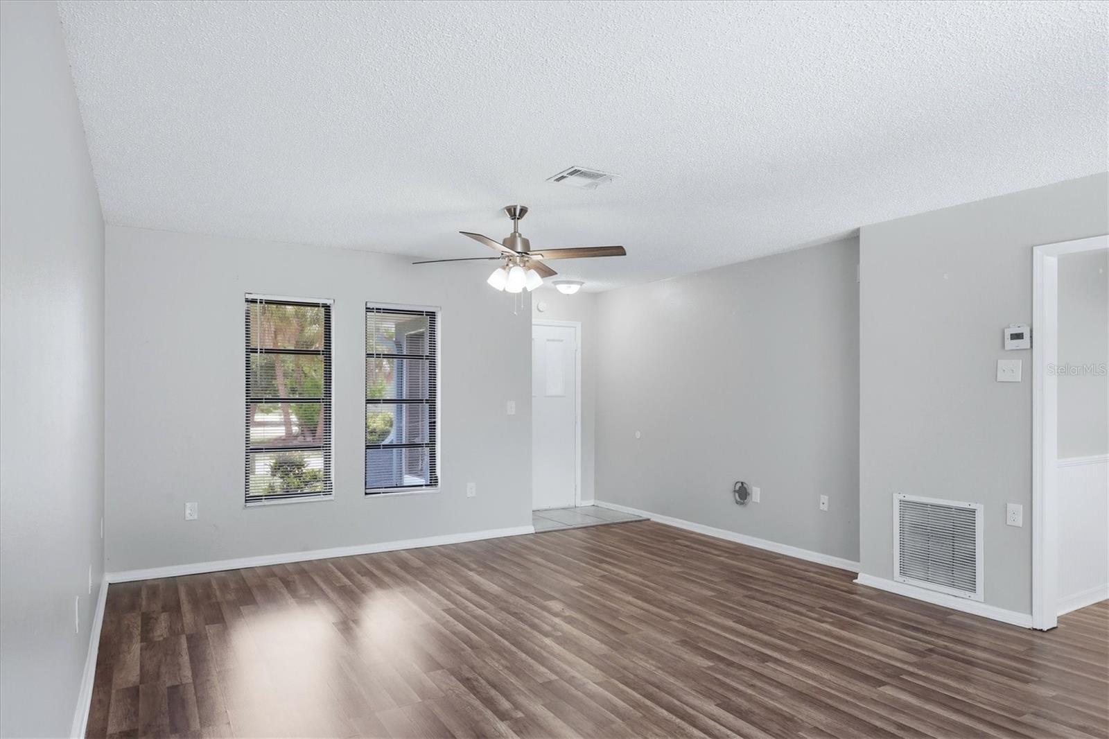 4850 Brickell Dr Property Photo 9