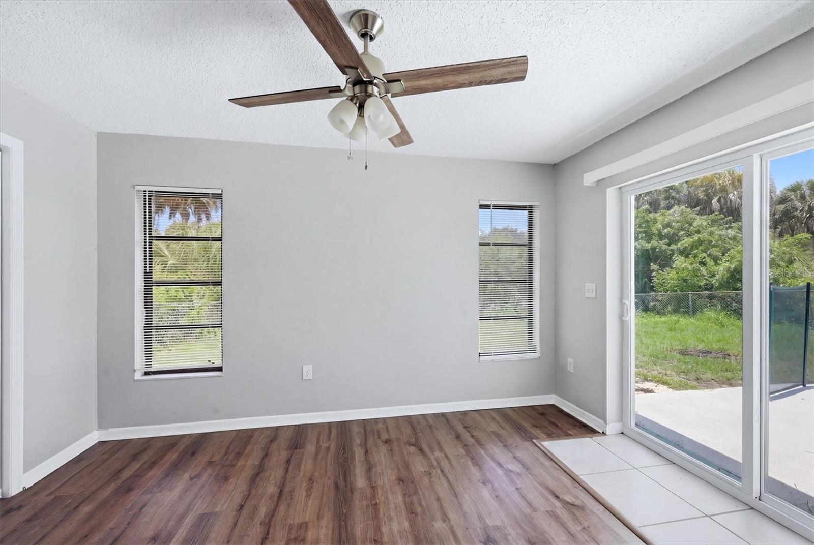 4850 Brickell Dr Property Photo 23