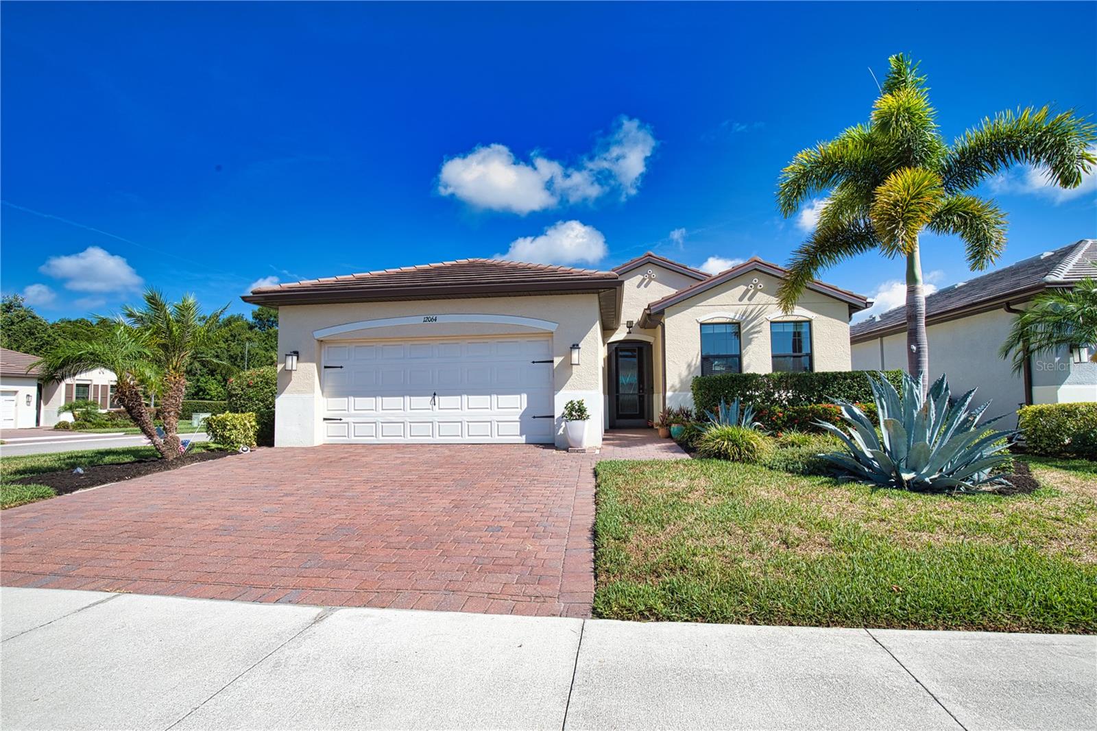 12064 Blazing Star Dr Property Photo 2