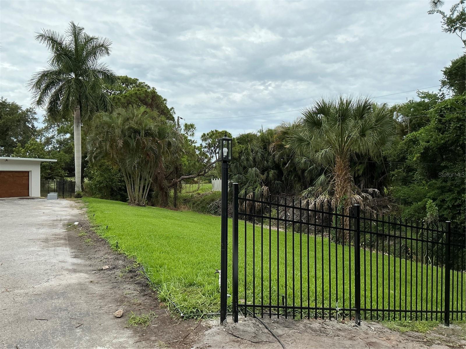 502 Magellan Dr Property Photo 4