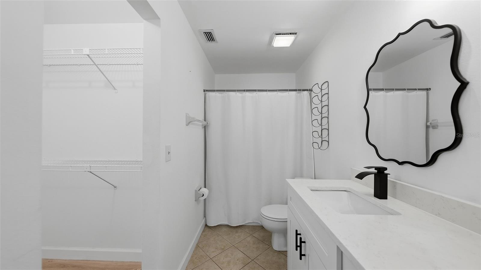 6050 28th St W Property Photo 23
