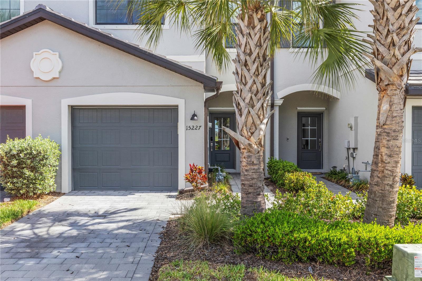 15227 Sunny Day Dr Property Photo 2