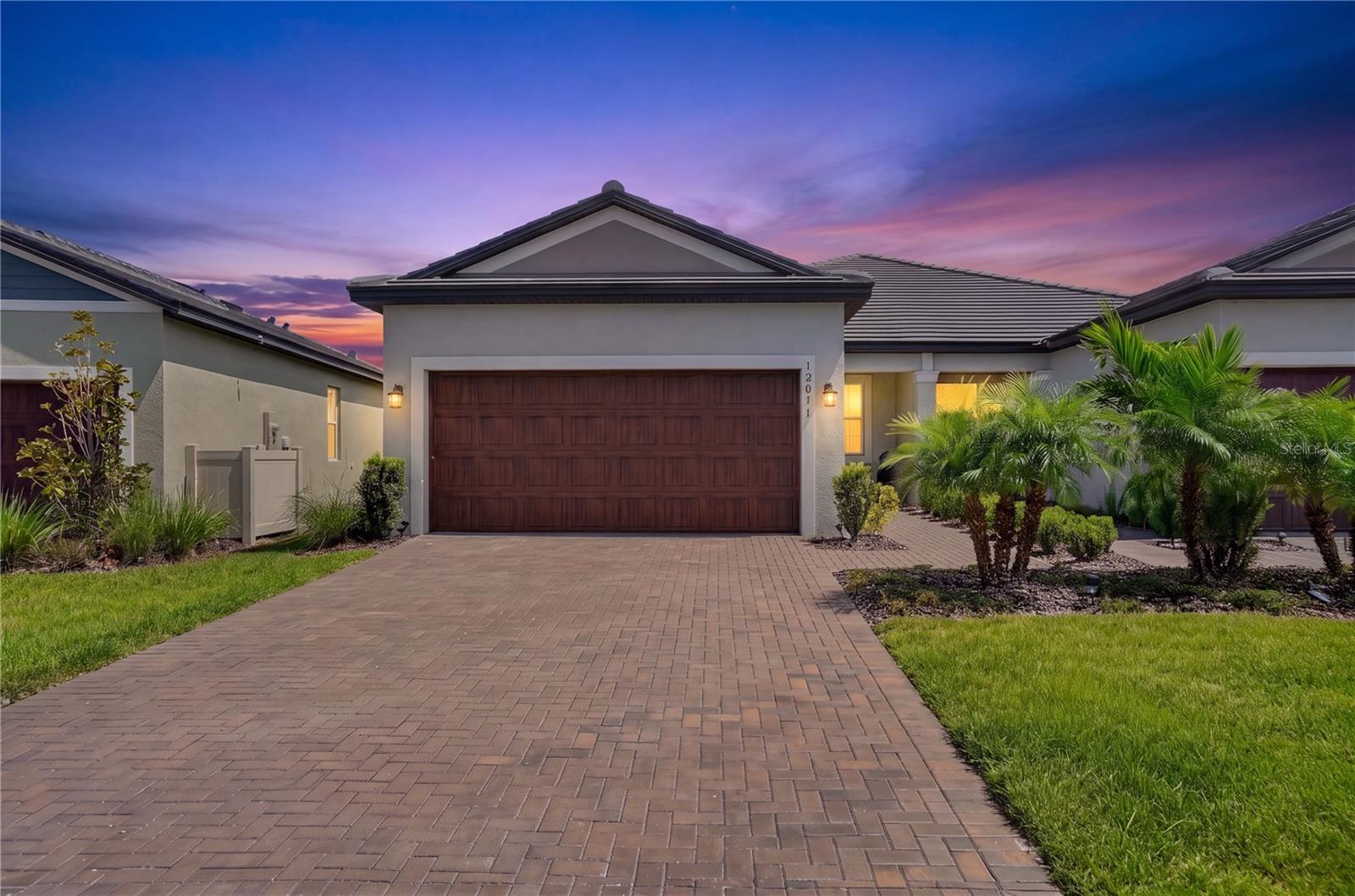 12617 Lily Quartz Loop Property Photo 1