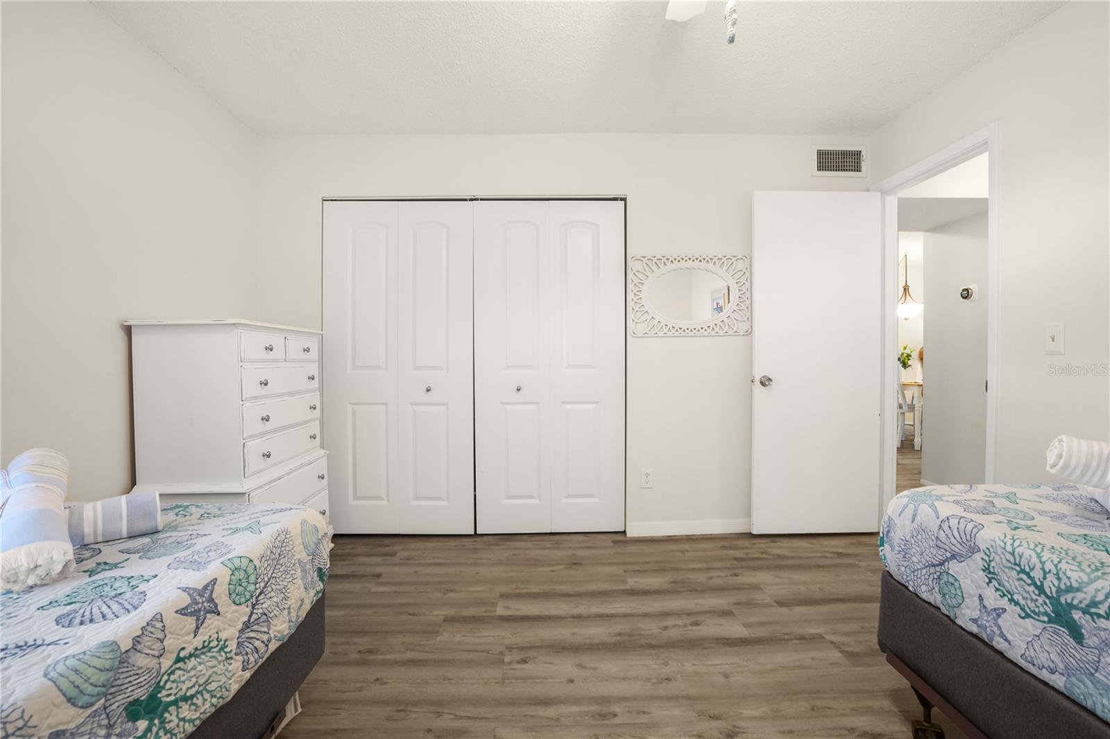 5673 Midnight Pass Rd #201 Property Photo 25