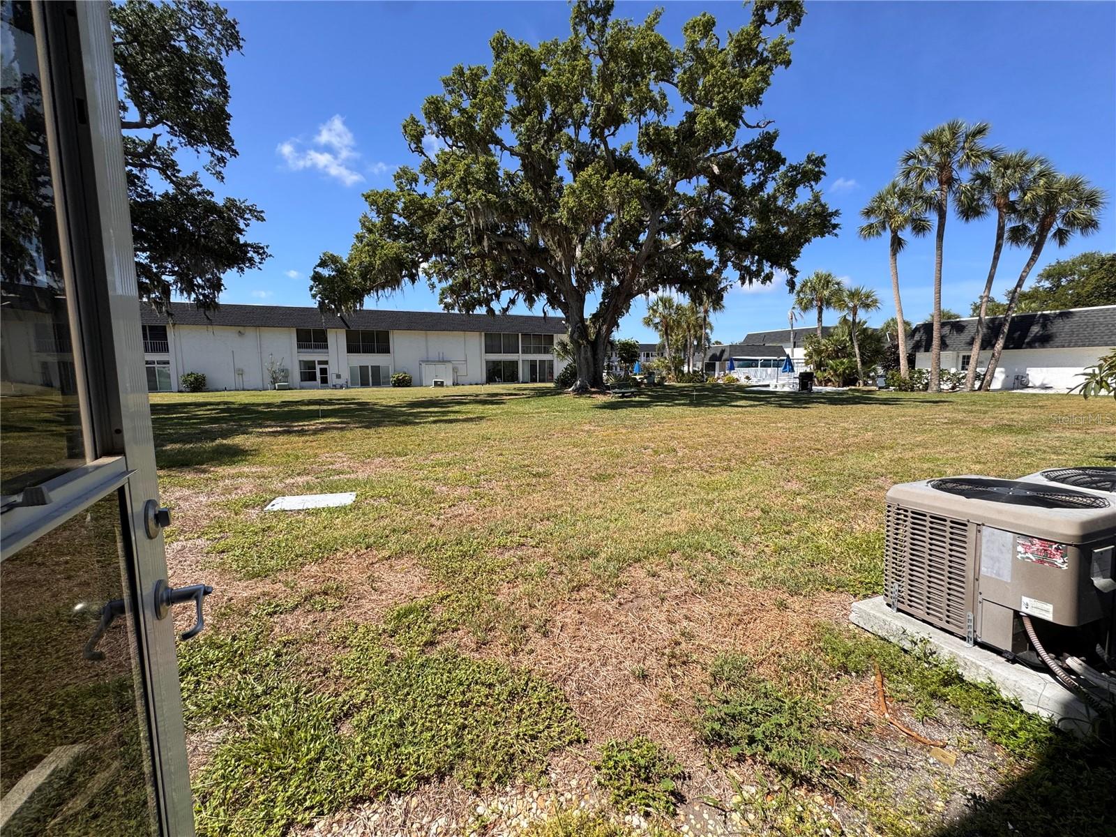 202 46th Ter W ##207 Property Photo 15