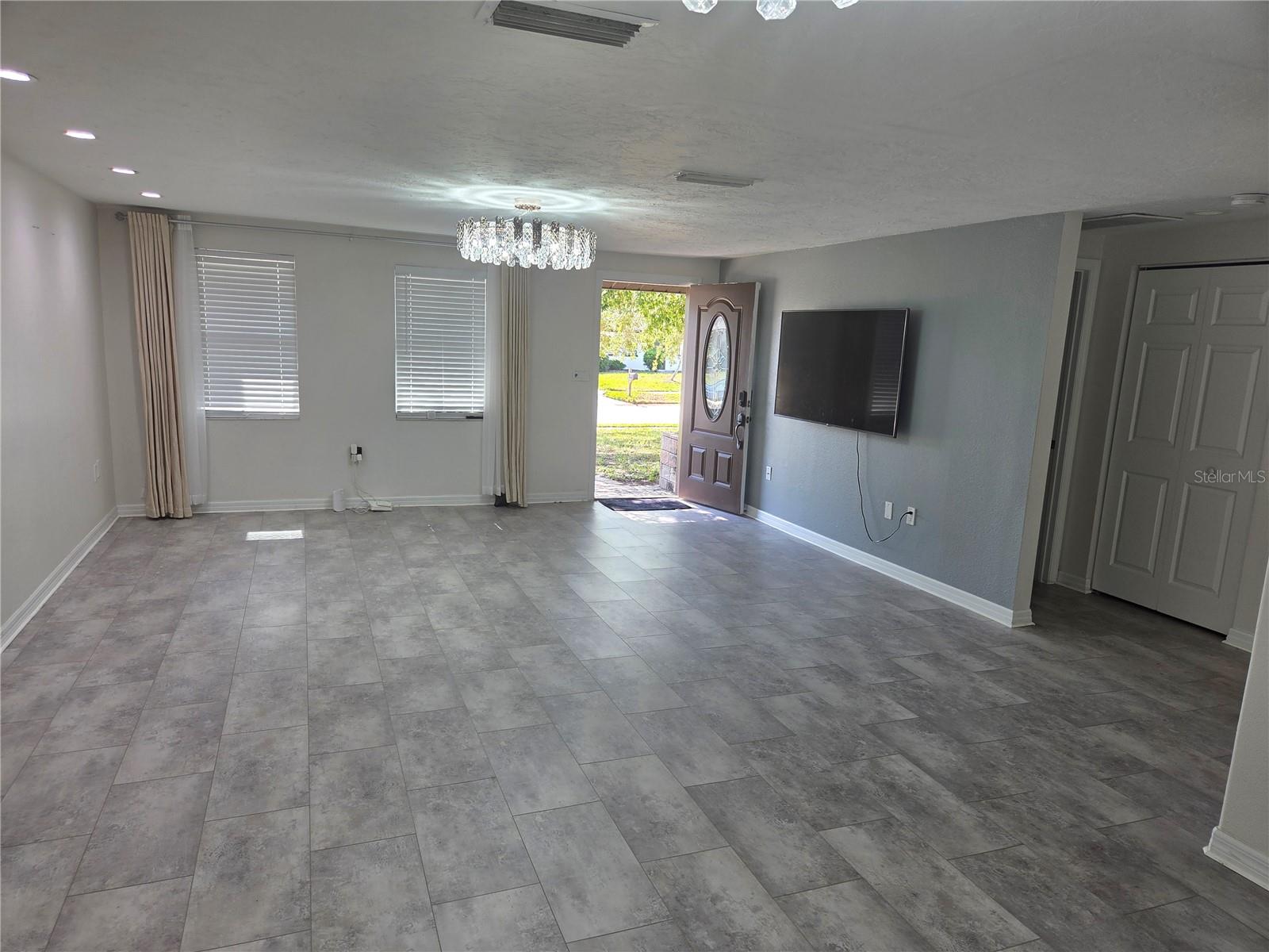 3922 Cochise Ter, Property Photo 3