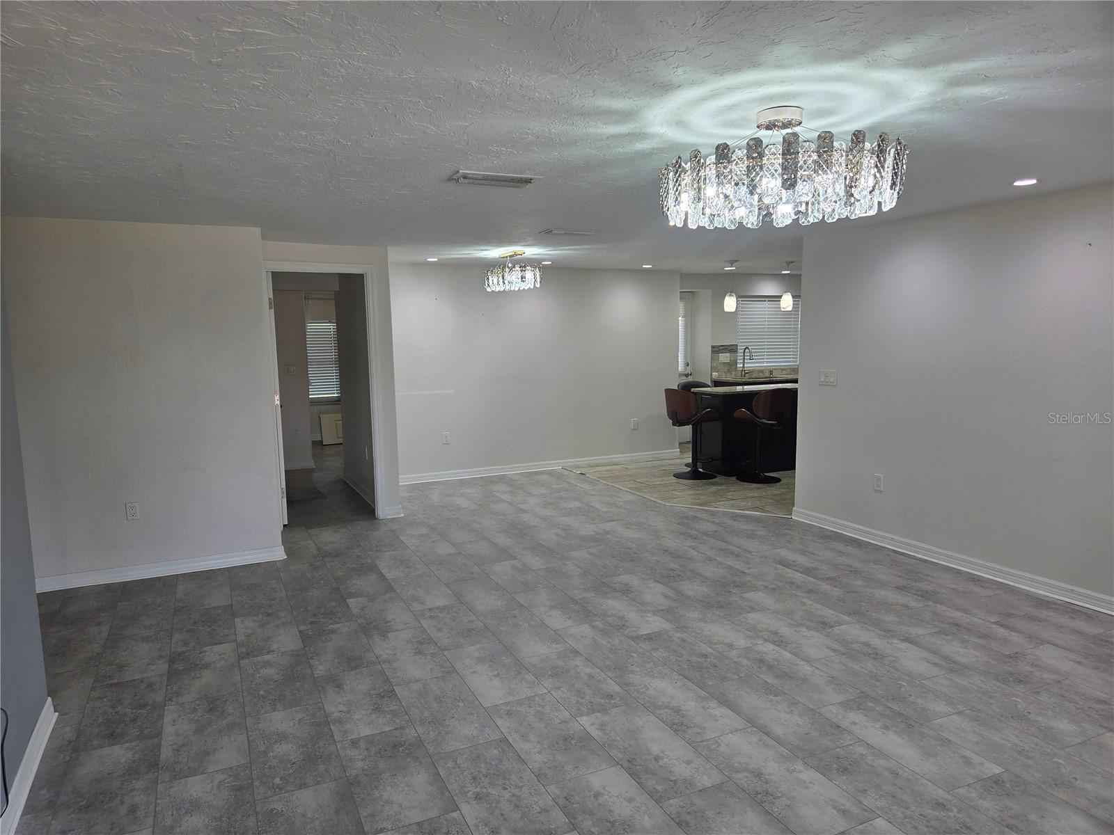 3922 Cochise Ter, Property Photo 5