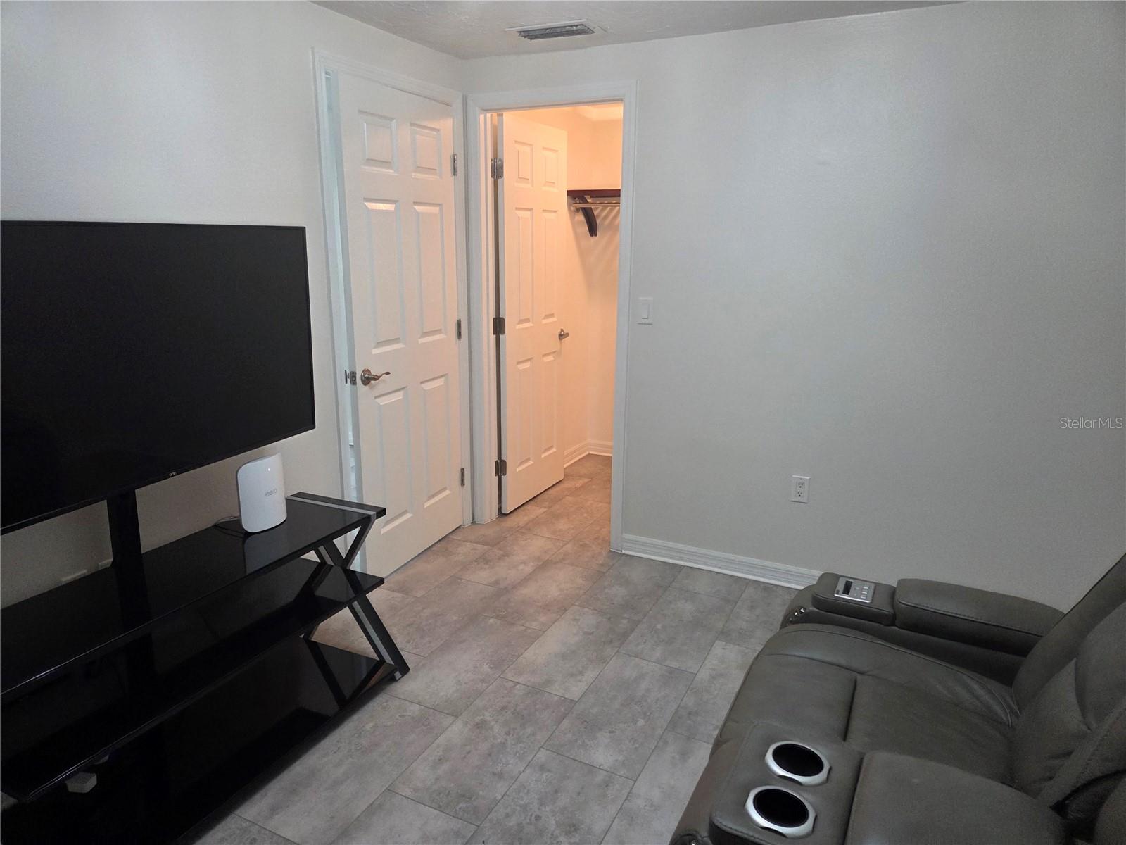 3922 Cochise Ter, Property Photo 17