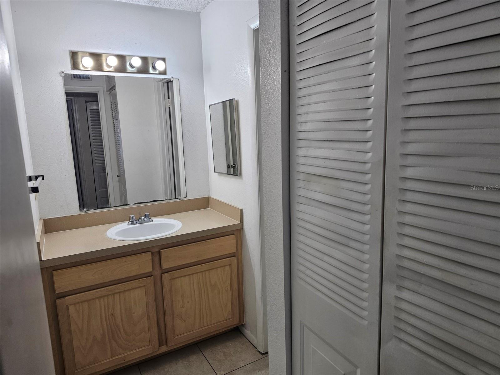 5400 26th St W #e80 Property Photo 12