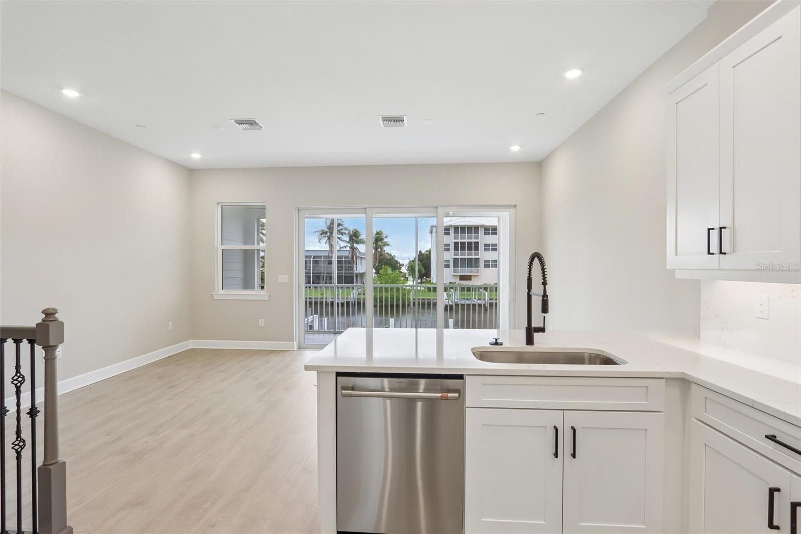 1617 Sea Haven Dr #504 Property Photo 8