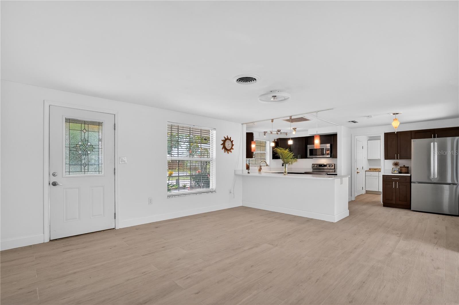 2403 Vermont Ave E Property Photo 6