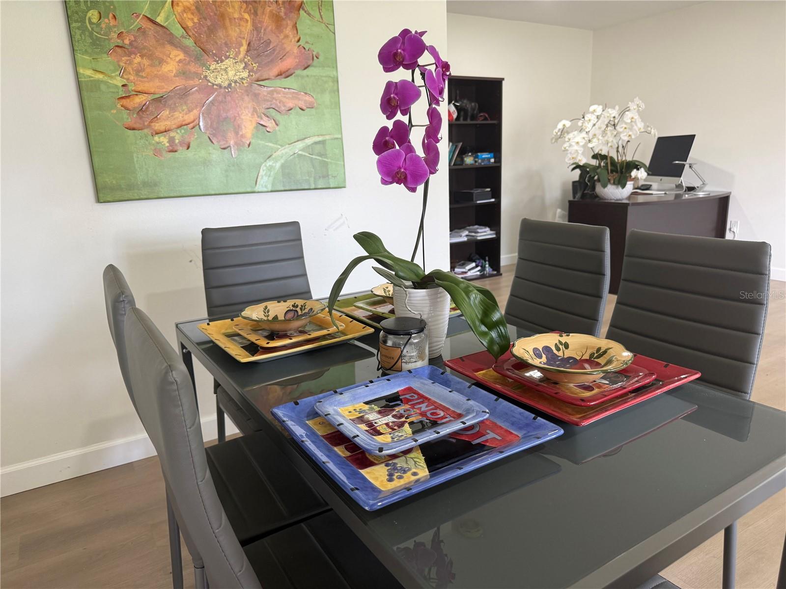 5440 Riverbluff Cir #87 Property Photo 4