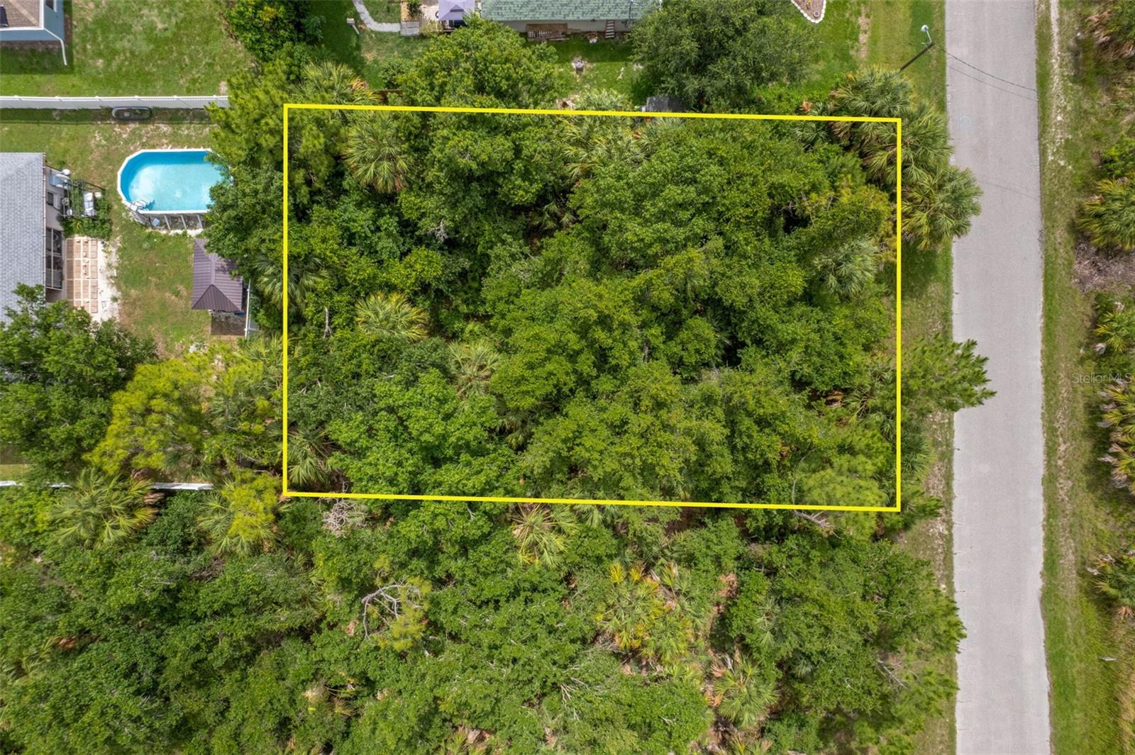 Van Leer Ave Property Photo 2