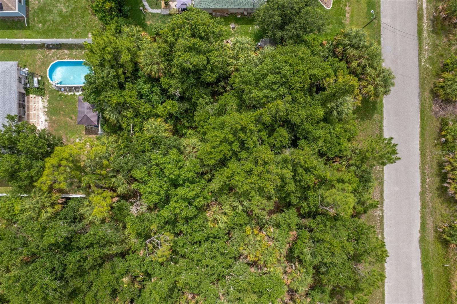 Van Leer Ave Property Photo 5